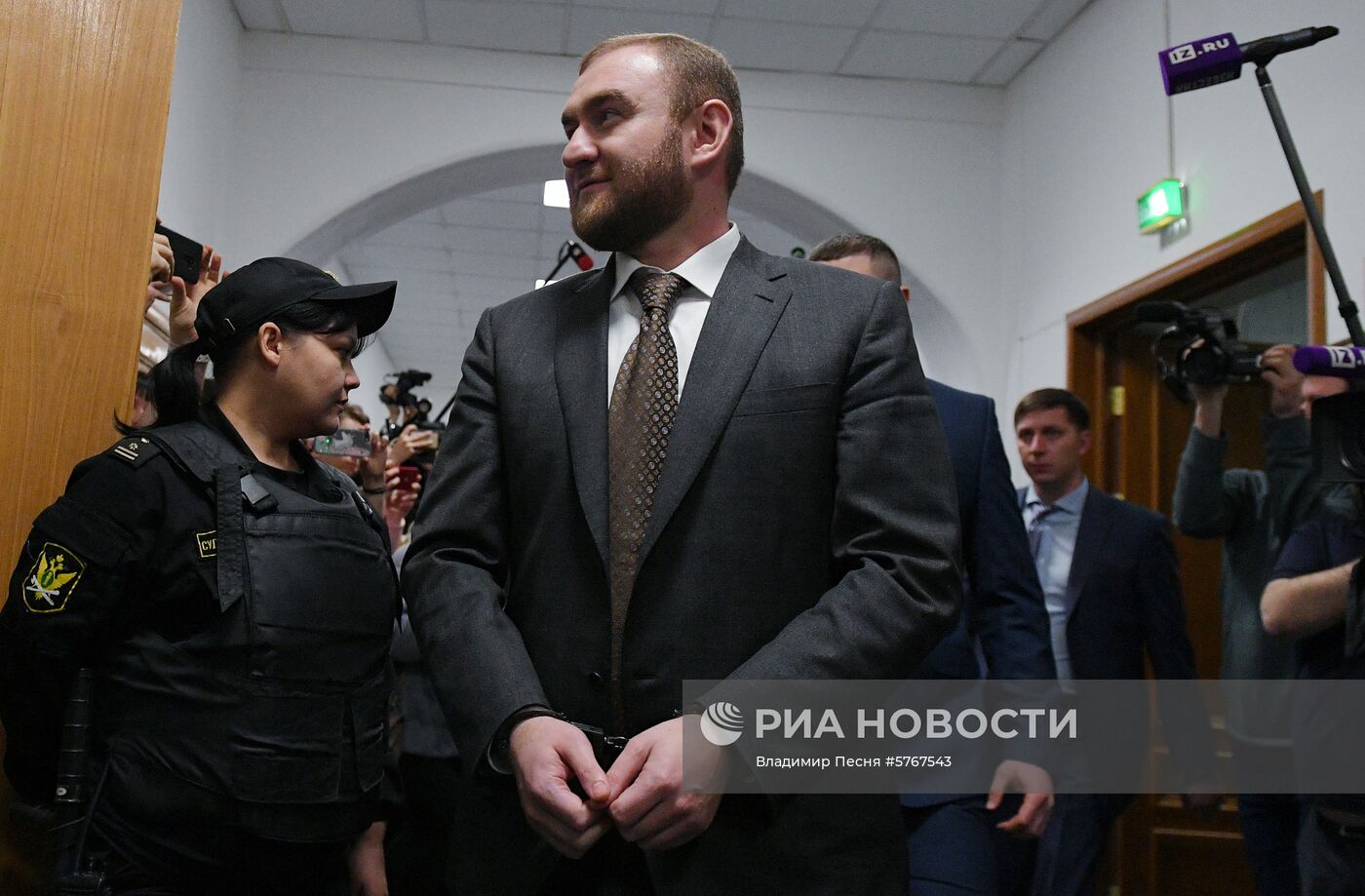 Избрание меры пресечения сенатору Р. Арашукову