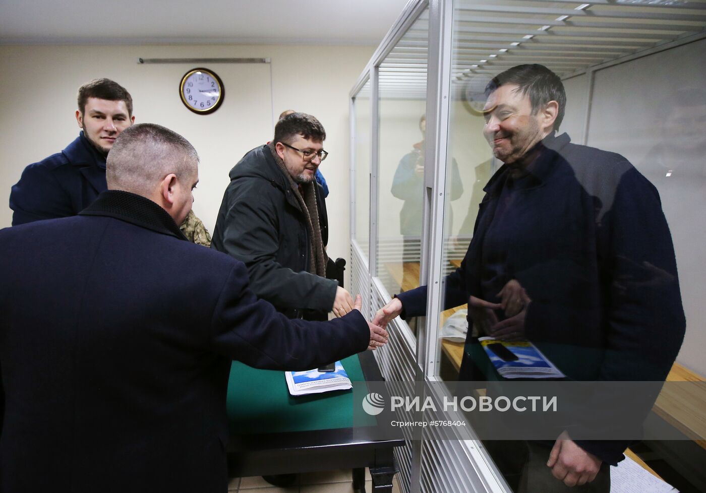 Рассмотрение жалобы на продление ареста журналиста К. Вышинского