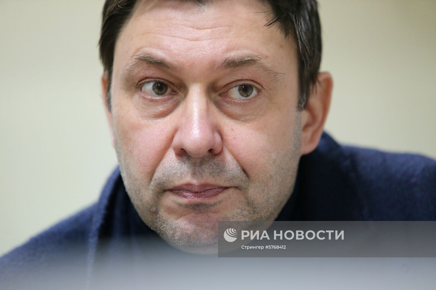 Рассмотрение жалобы на продление ареста журналиста К. Вышинского