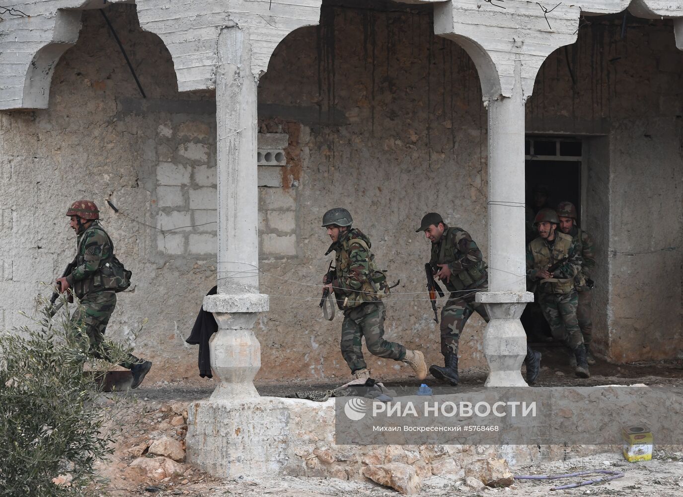 Передовые позиции сирийской армии в районе Алеппо