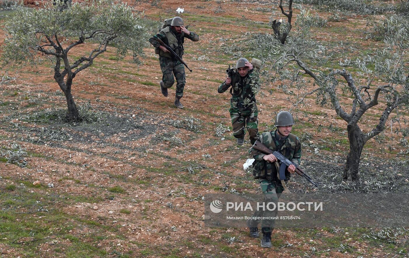 Передовые позиции сирийской армии в районе Алеппо