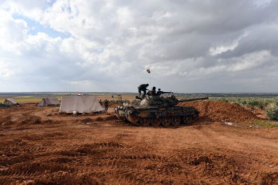 Передовые позиции сирийской армии в районе Алеппо