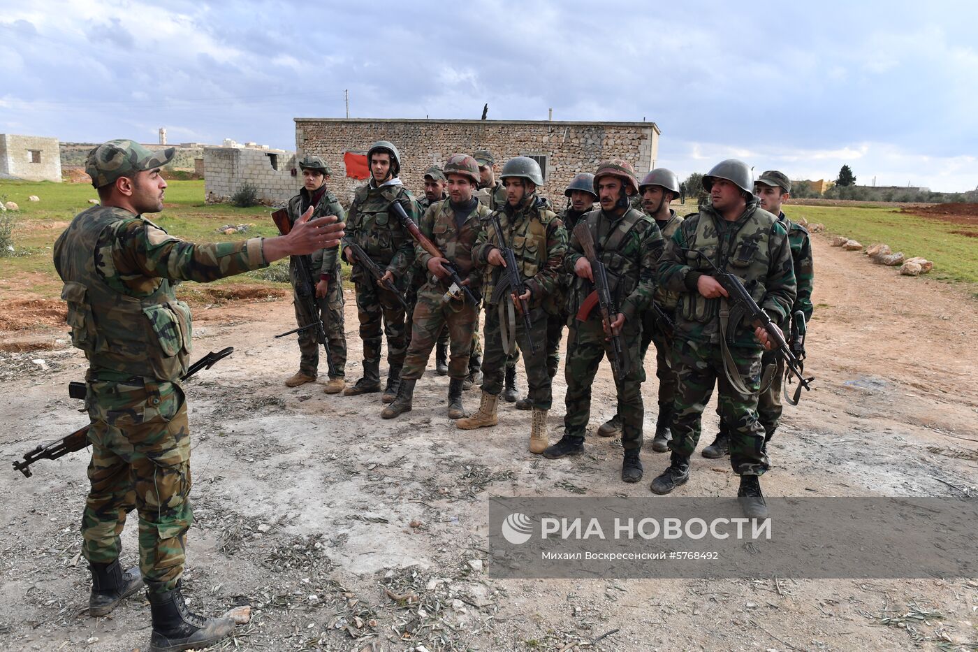 Передовые позиции сирийской армии в районе Алеппо