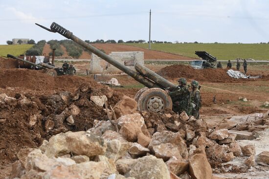 Передовые позиции сирийской армии в районе Алеппо