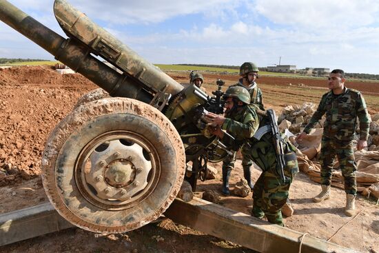 Передовые позиции сирийской армии в районе Алеппо