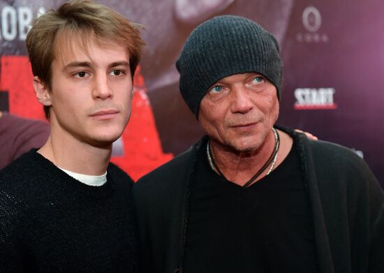 Премьера фильма "Завод"