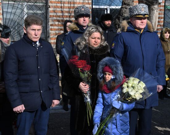 Открытие памятного бюста военному летчику Роману Филипову