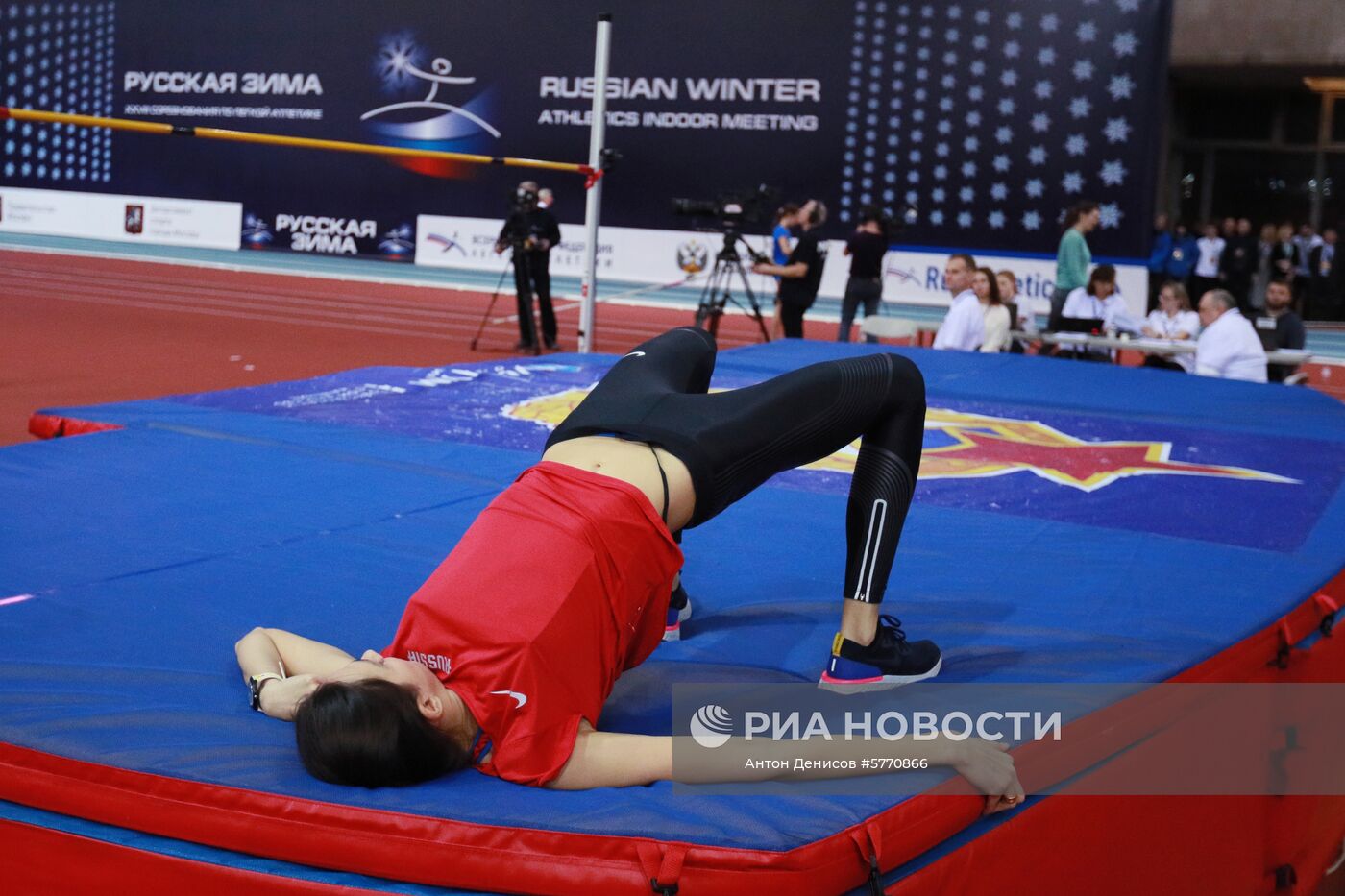 Легкая атлетика. "Русская зима"