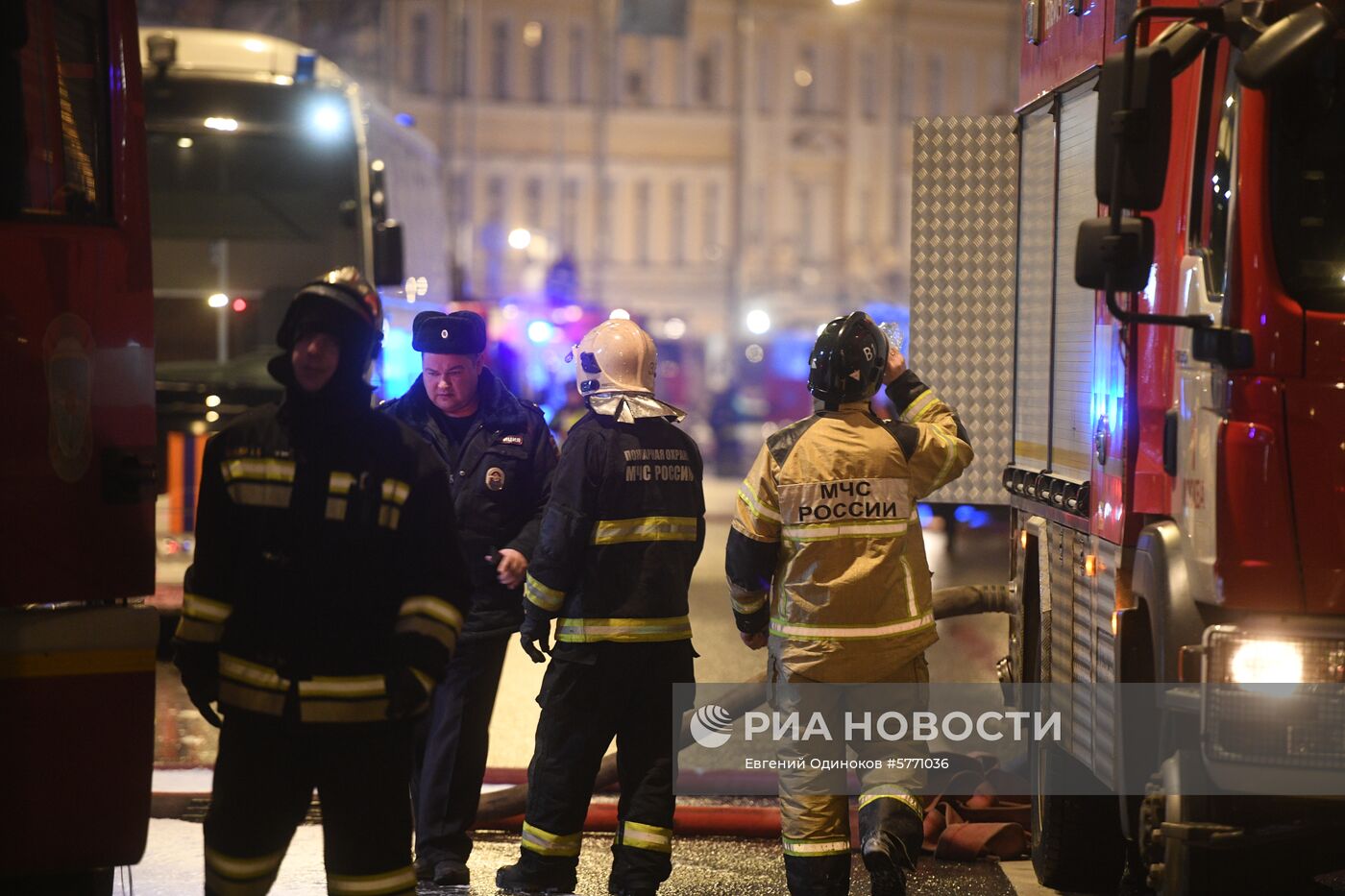 Пожар в жилом доме в центре Москвы
