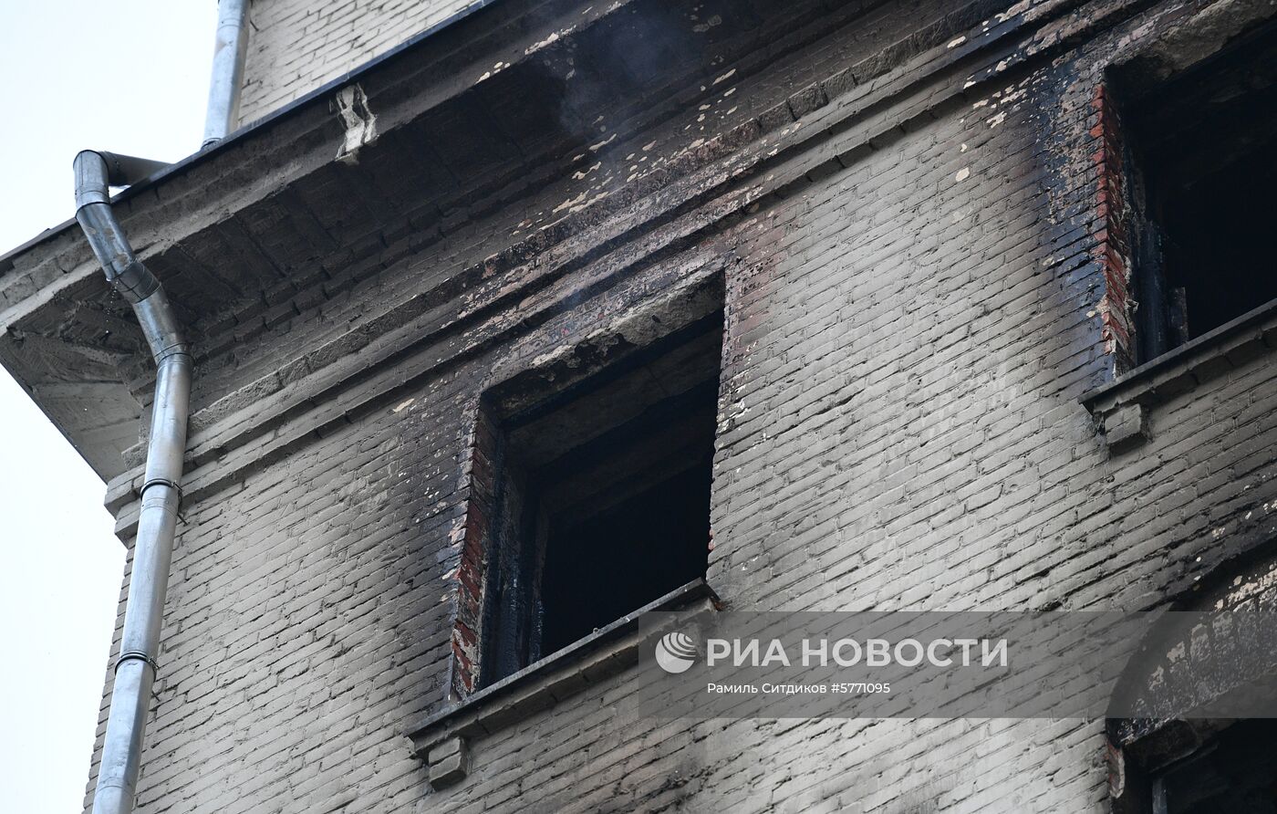 Пожар в жилом доме в центре Москвы