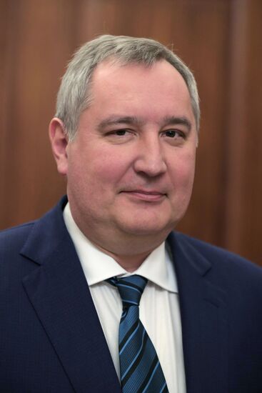 Рабочая встреча президента РФ В. Путина с главой "Роскосмоса" Д. Рогозиным