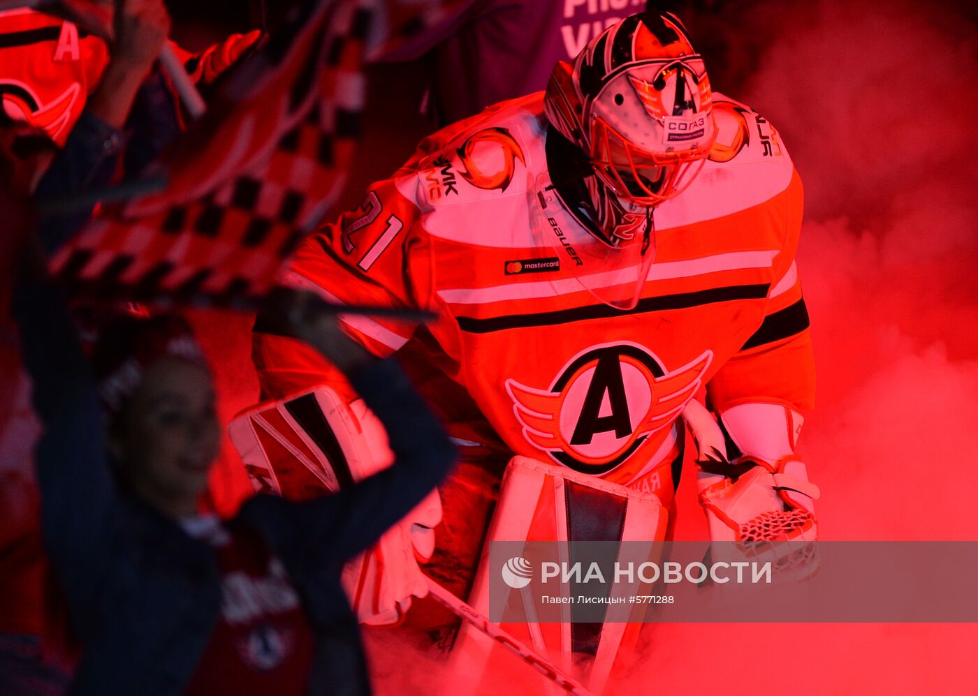 Хоккей. КХЛ. Матч "Автомобилист" - "Металлург"