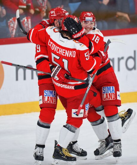 Хоккей. КХЛ. Матч "Автомобилист" - "Металлург"