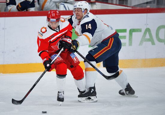 Хоккей. КХЛ. Матч "Автомобилист" - "Металлург"