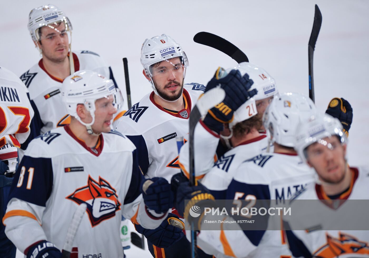 Хоккей. КХЛ. Матч "Автомобилист" - "Металлург"