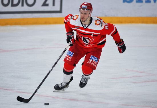 Хоккей. КХЛ. Матч "Автомобилист" - "Металлург"