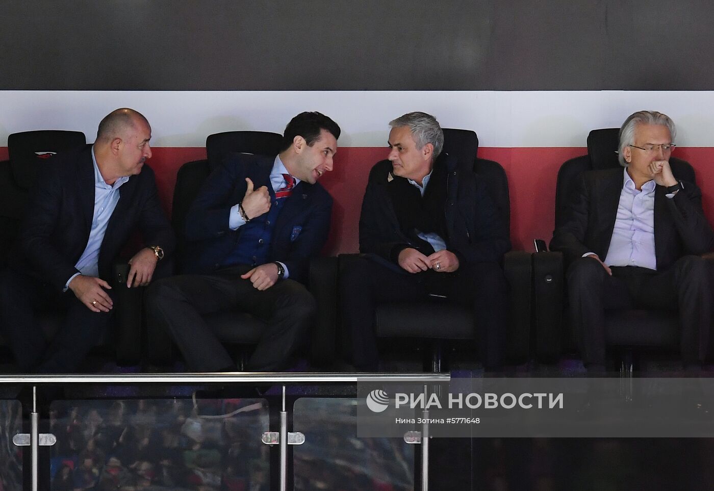 Хоккей. КХЛ. Матч "Авангард" - СКА