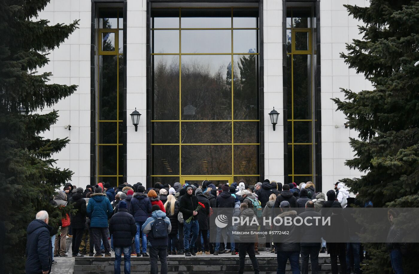 Церемония прощания с рэпером Децлом
