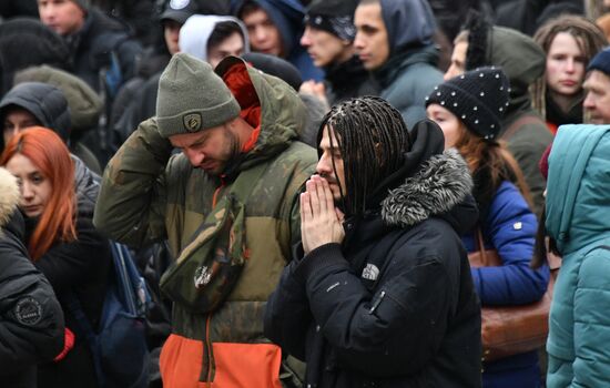 Церемония прощания с рэпером Децлом