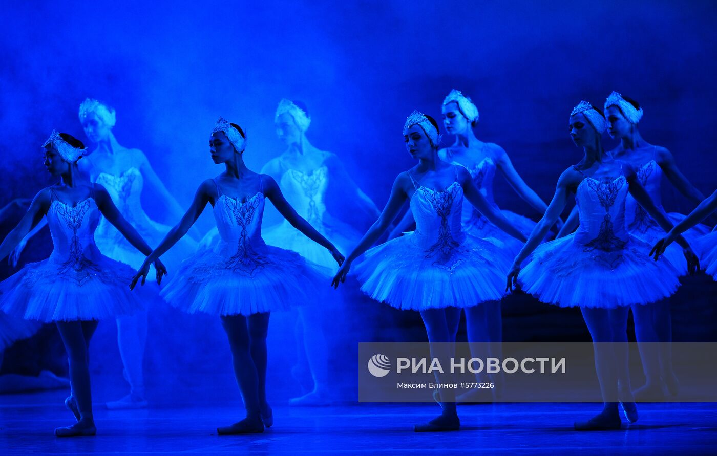 Балет "Лебединое озеро" в Кремле