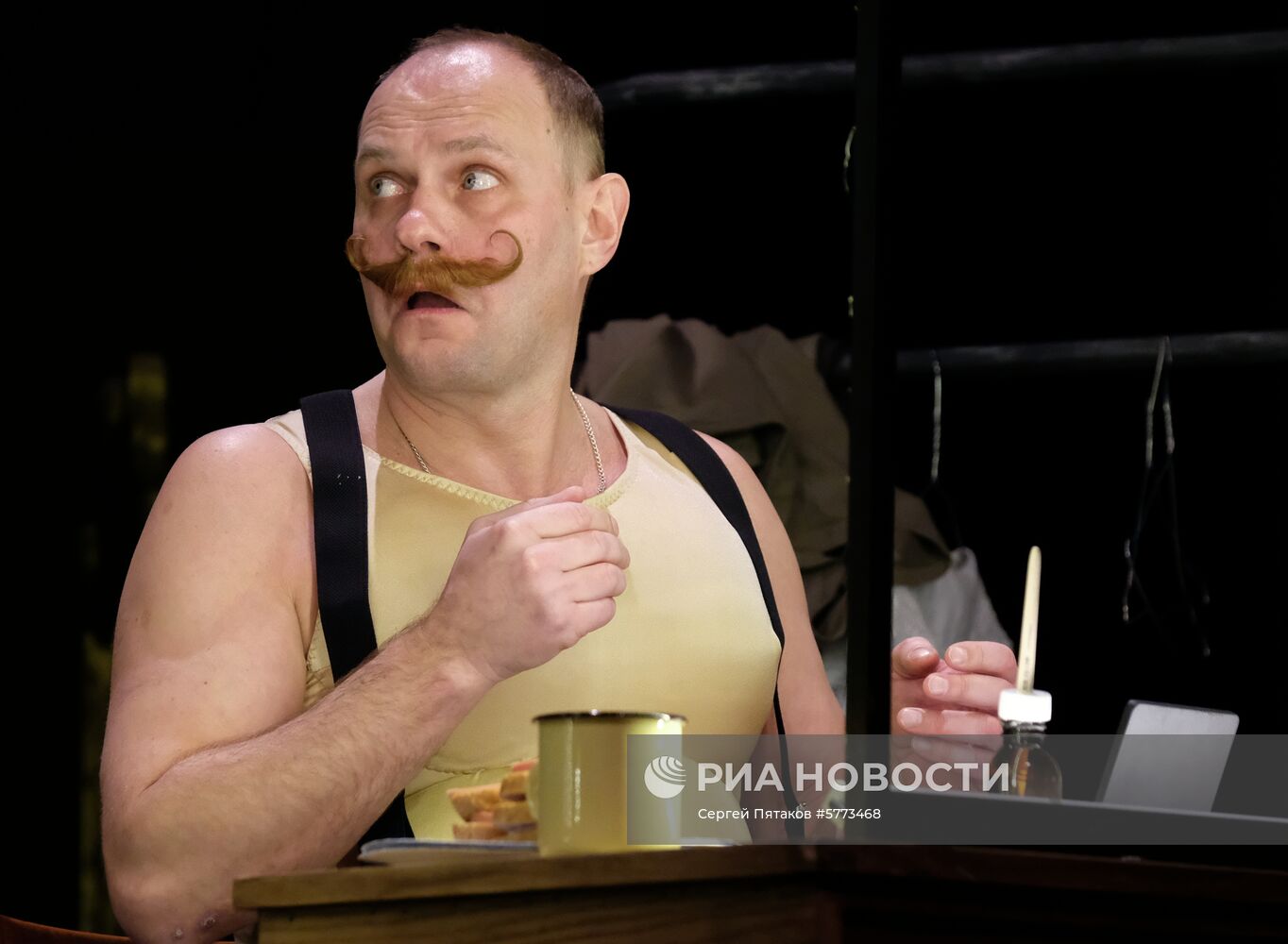 Спектакль "Дюма" в театре "Современник"