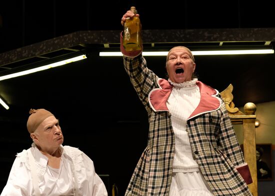 Спектакль "Дюма" в театре "Современник"