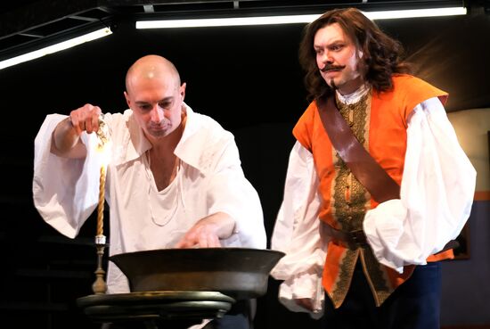 Спектакль "Дюма" в театре "Современник"