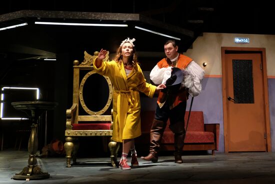 Спектакль "Дюма" в театре "Современник"