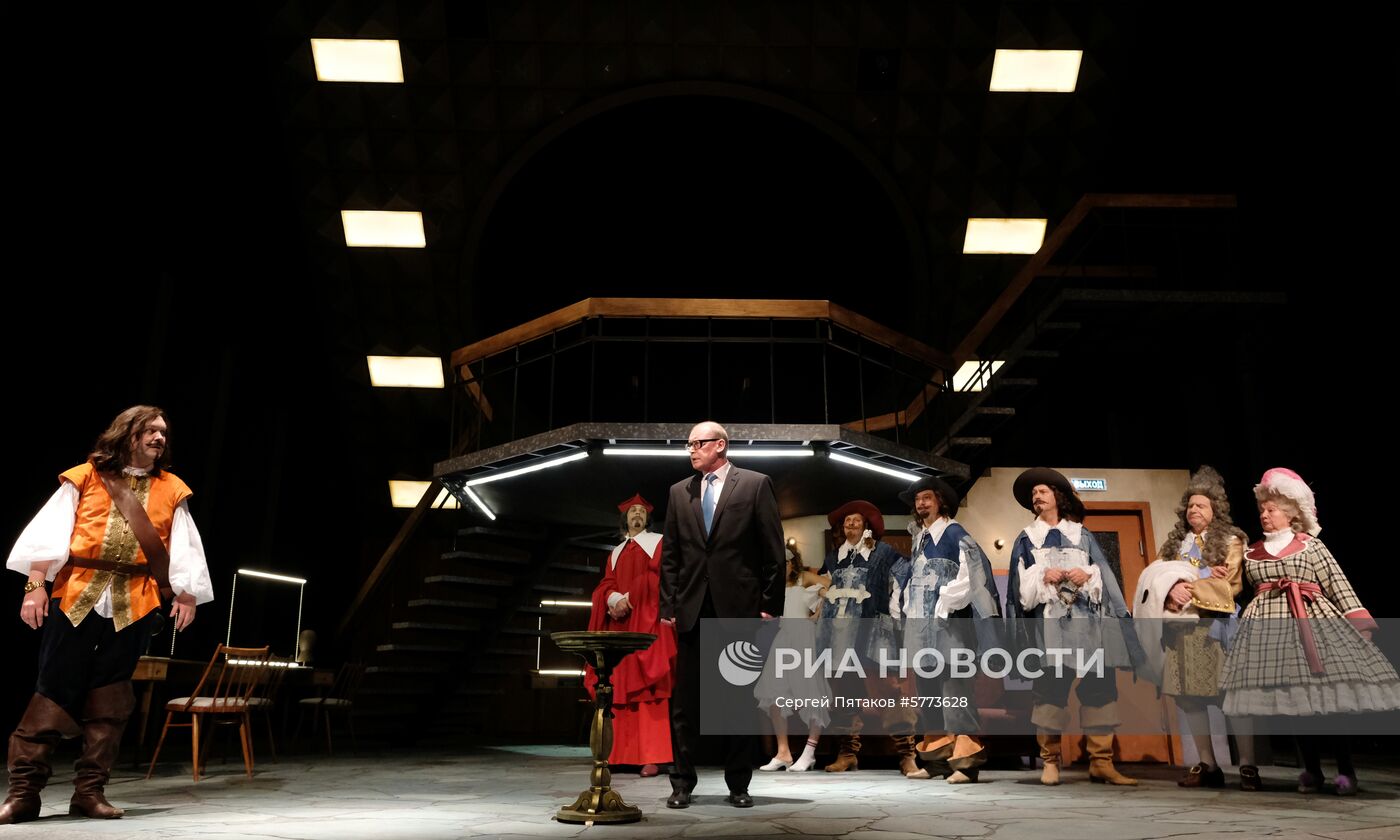 Спектакль "Дюма" в театре "Современник"