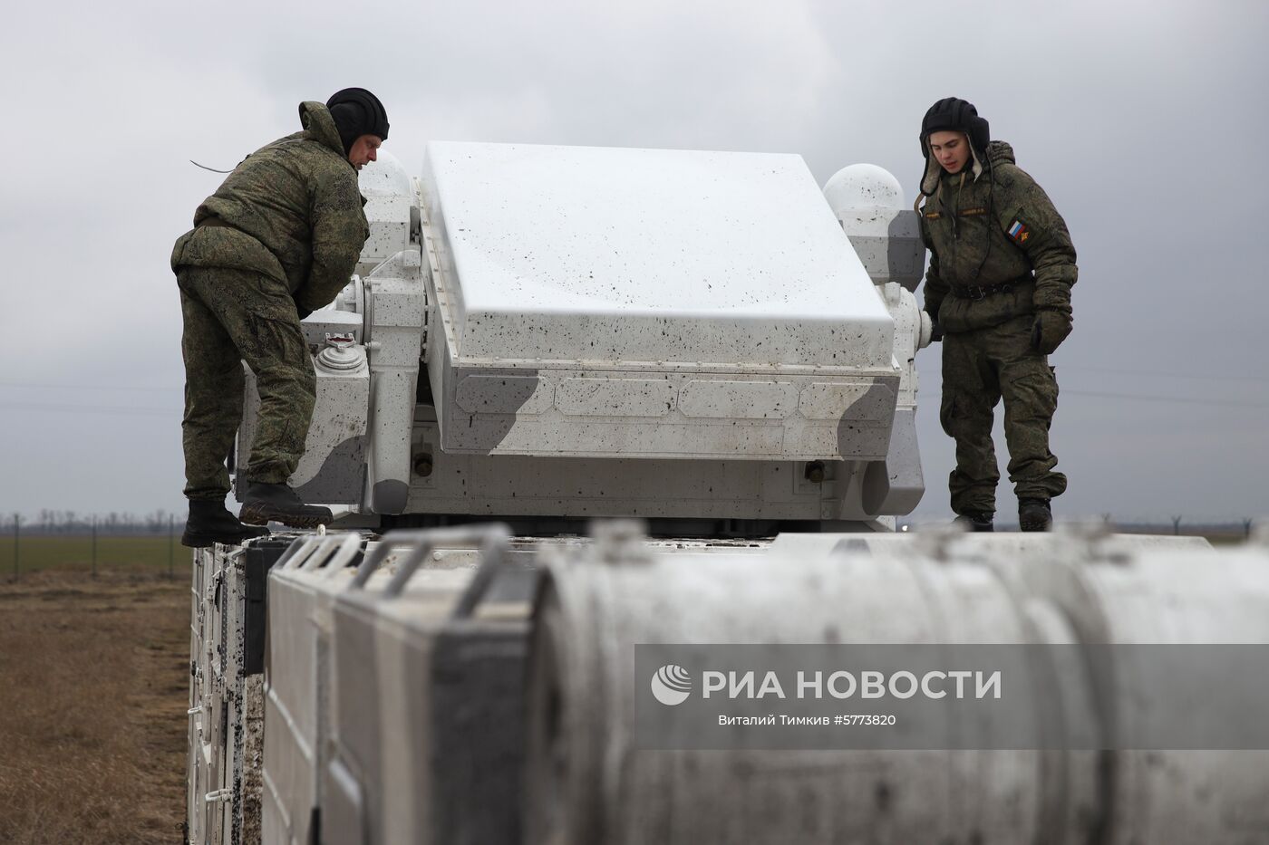 Арктический зенитный ракетный комплекс "ТОР-М2ДТ"