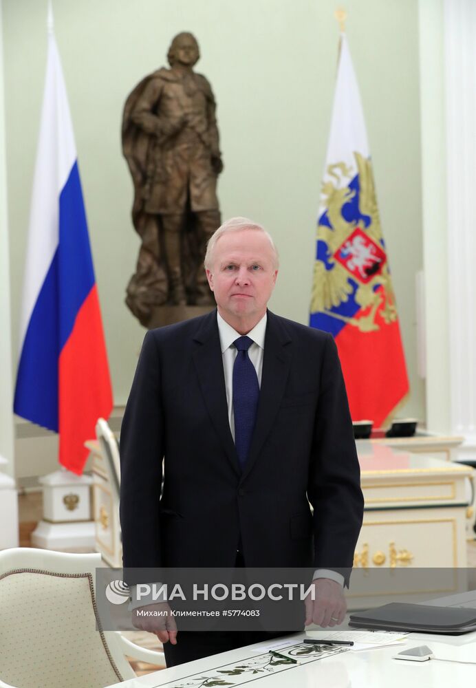 Президент РФ В. Путин встретился с генеральным директором BP Р. Дадли