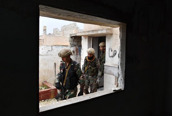 Подготовка сирийских военнослужащих российскими военными специалистами