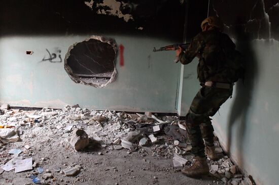 Подготовка сирийских военнослужащих российскими военными специалистами