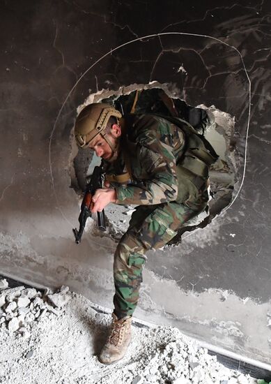 Подготовка сирийских военнослужащих российскими военными специалистами