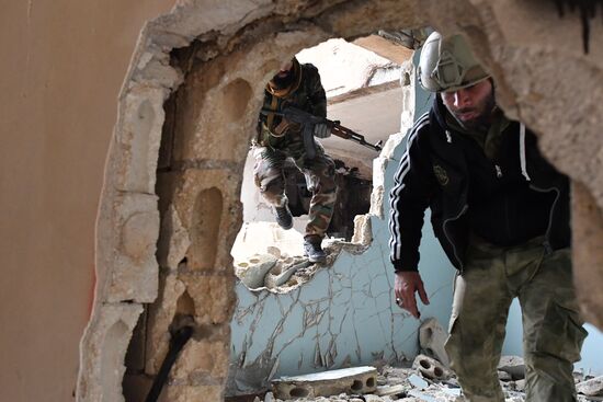 Подготовка сирийских военнослужащих российскими военными специалистами