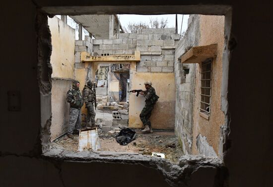 Подготовка сирийских военнослужащих российскими военными специалистами