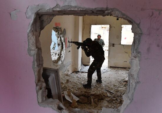 Подготовка сирийских военнослужащих российскими военными специалистами