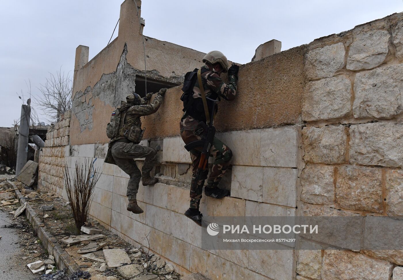 Подготовка сирийских военнослужащих российскими военными специалистами