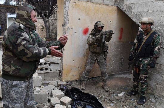 Подготовка сирийских военнослужащих российскими военными специалистами