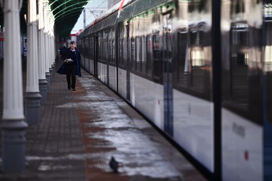 Поезда нового поколения "Иволга" запустили с Белорусского вокзала 