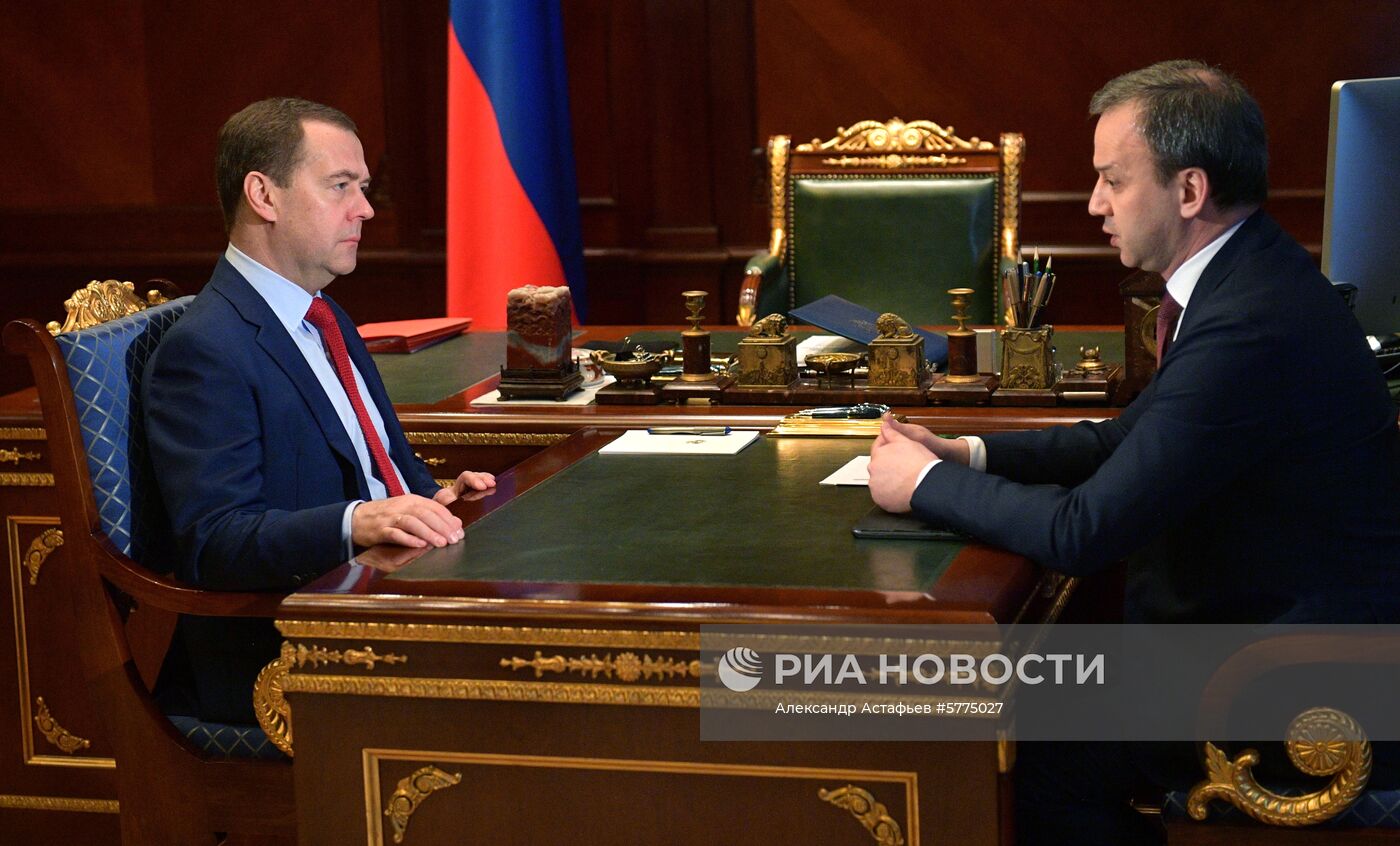 Рабочая встреча премьер-министра РФ Д. Медведева с сопредседателем фонда «Сколково» А. Дворковичем