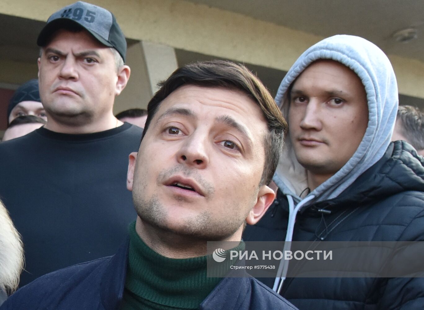 Митинг против кандидата в президенты Украины В. Зеленского во Львове