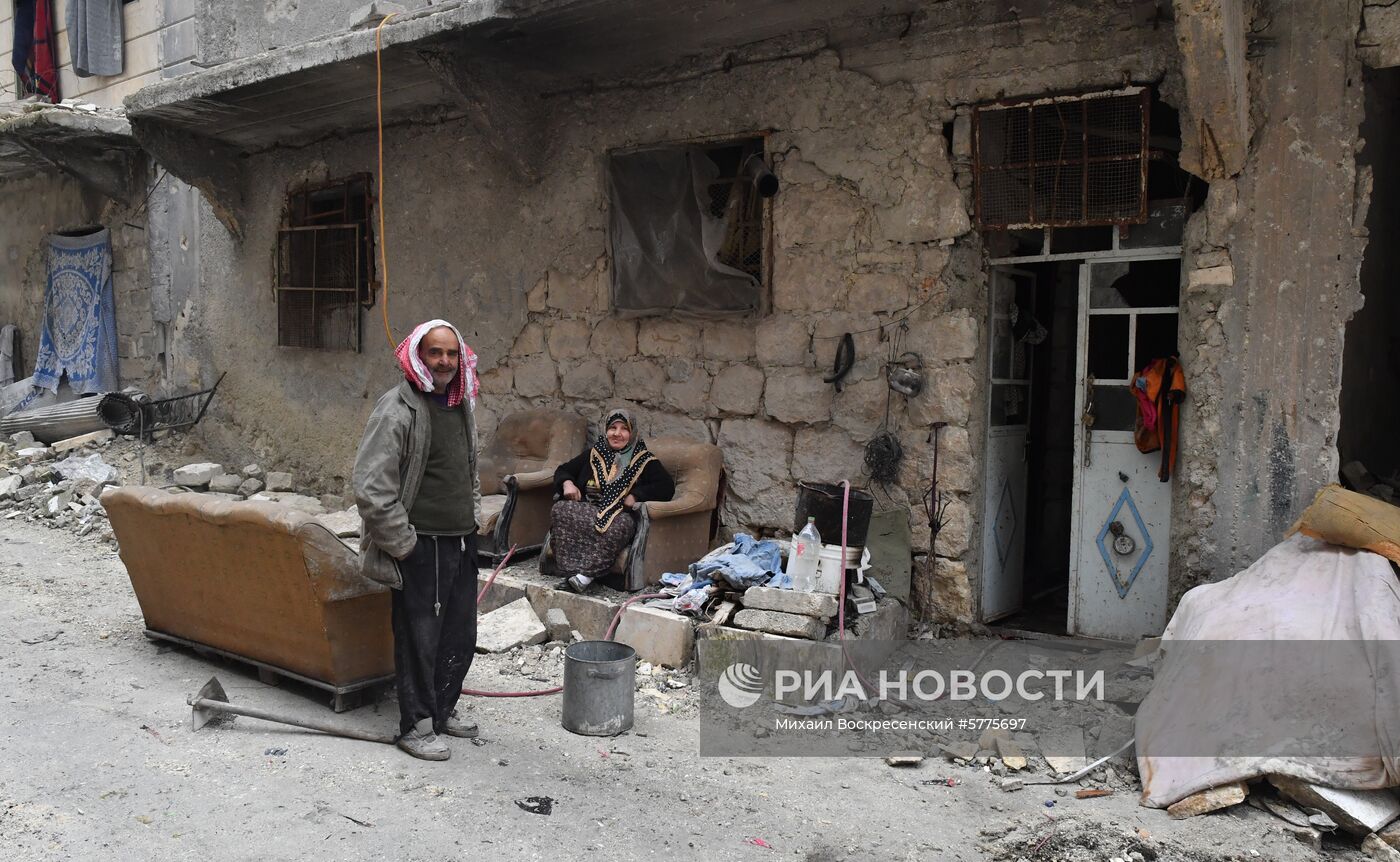 Жизнь в разрушенных районах сирийского Алеппо