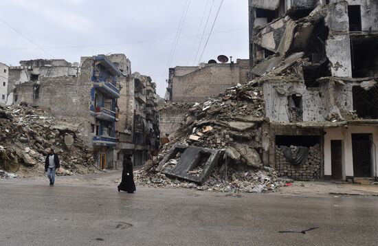 Жизнь в разрушенных районах сирийского Алеппо