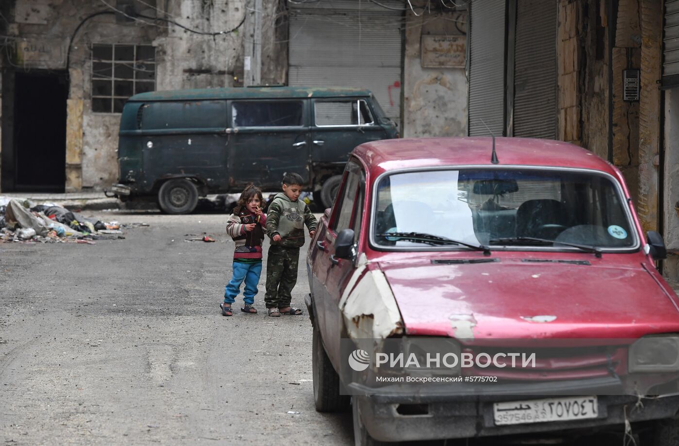Жизнь в разрушенных районах сирийского Алеппо