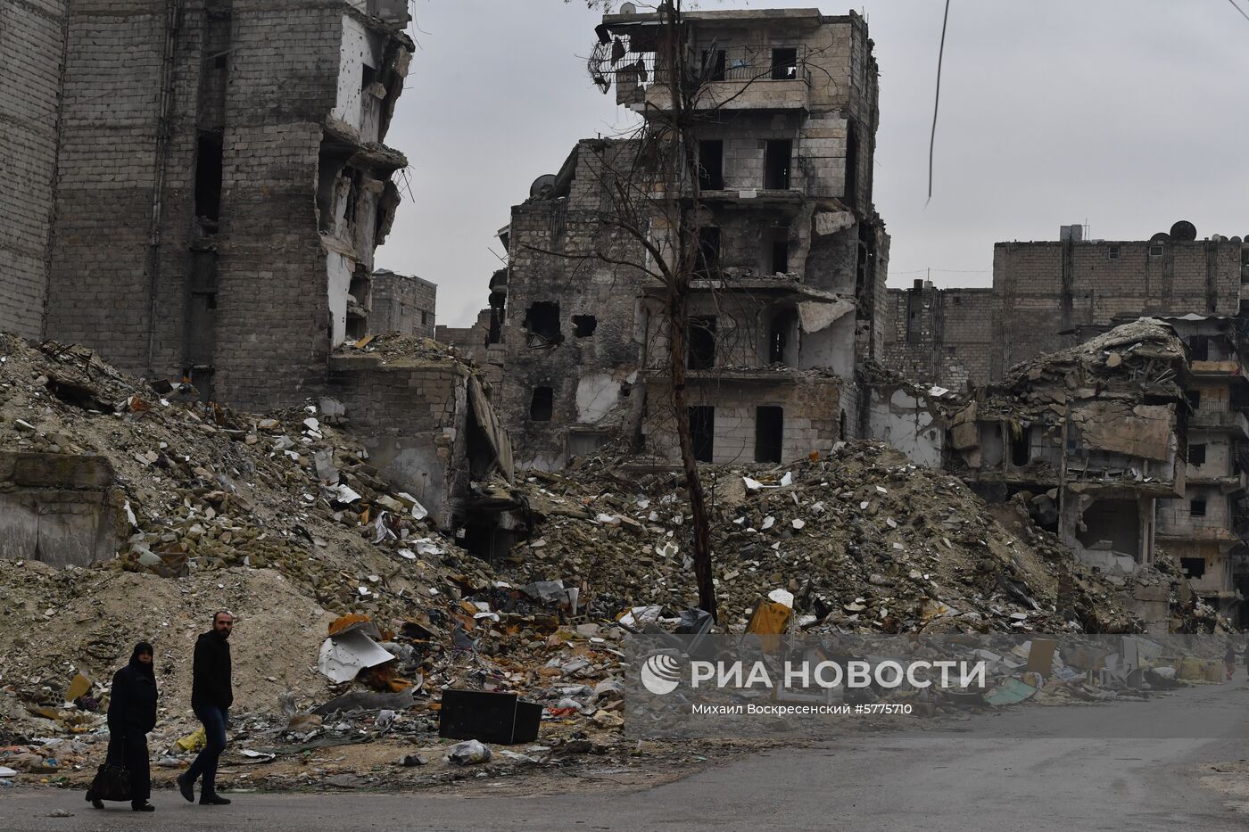 Жизнь в разрушенных районах сирийского Алеппо