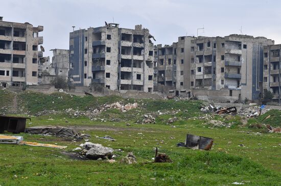 Жизнь в разрушенных районах сирийского Алеппо