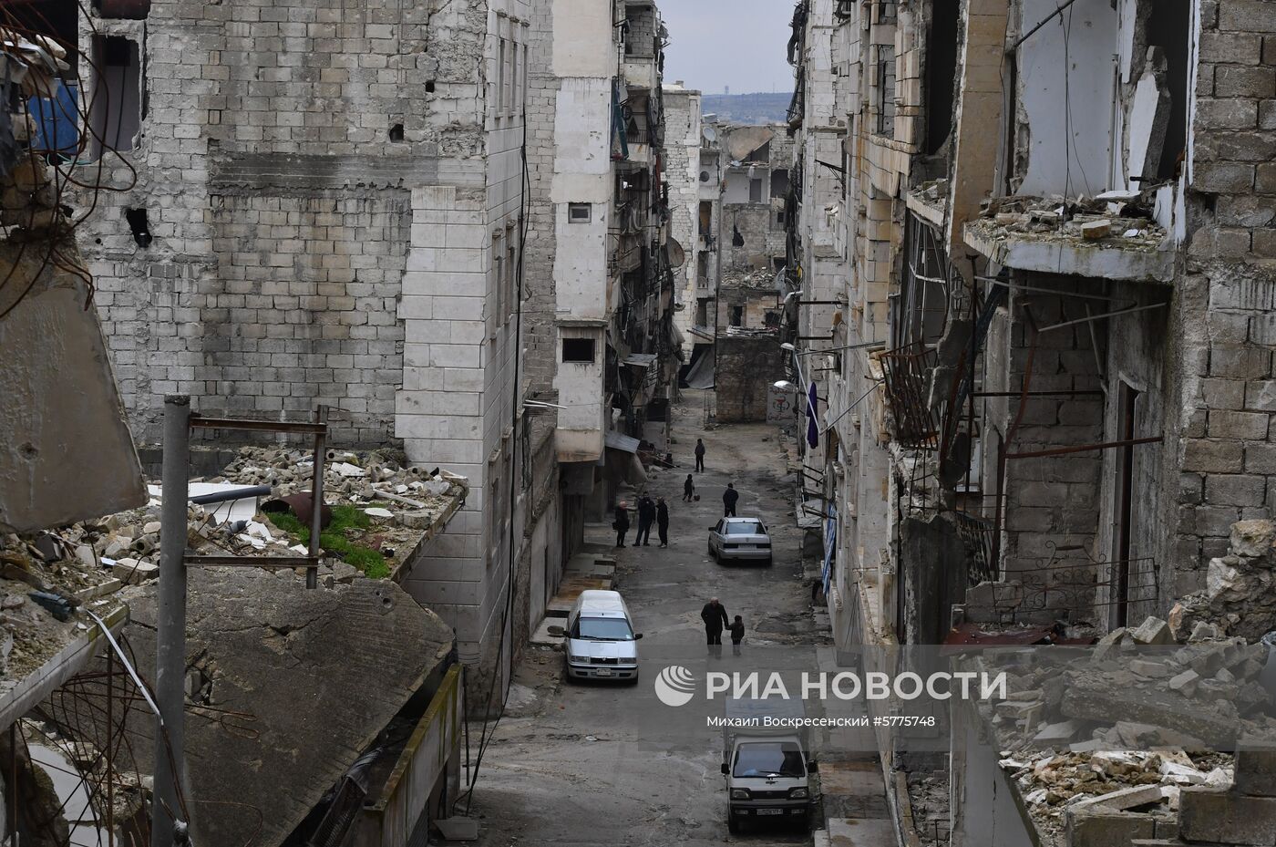 Жизнь в разрушенных районах сирийского Алеппо