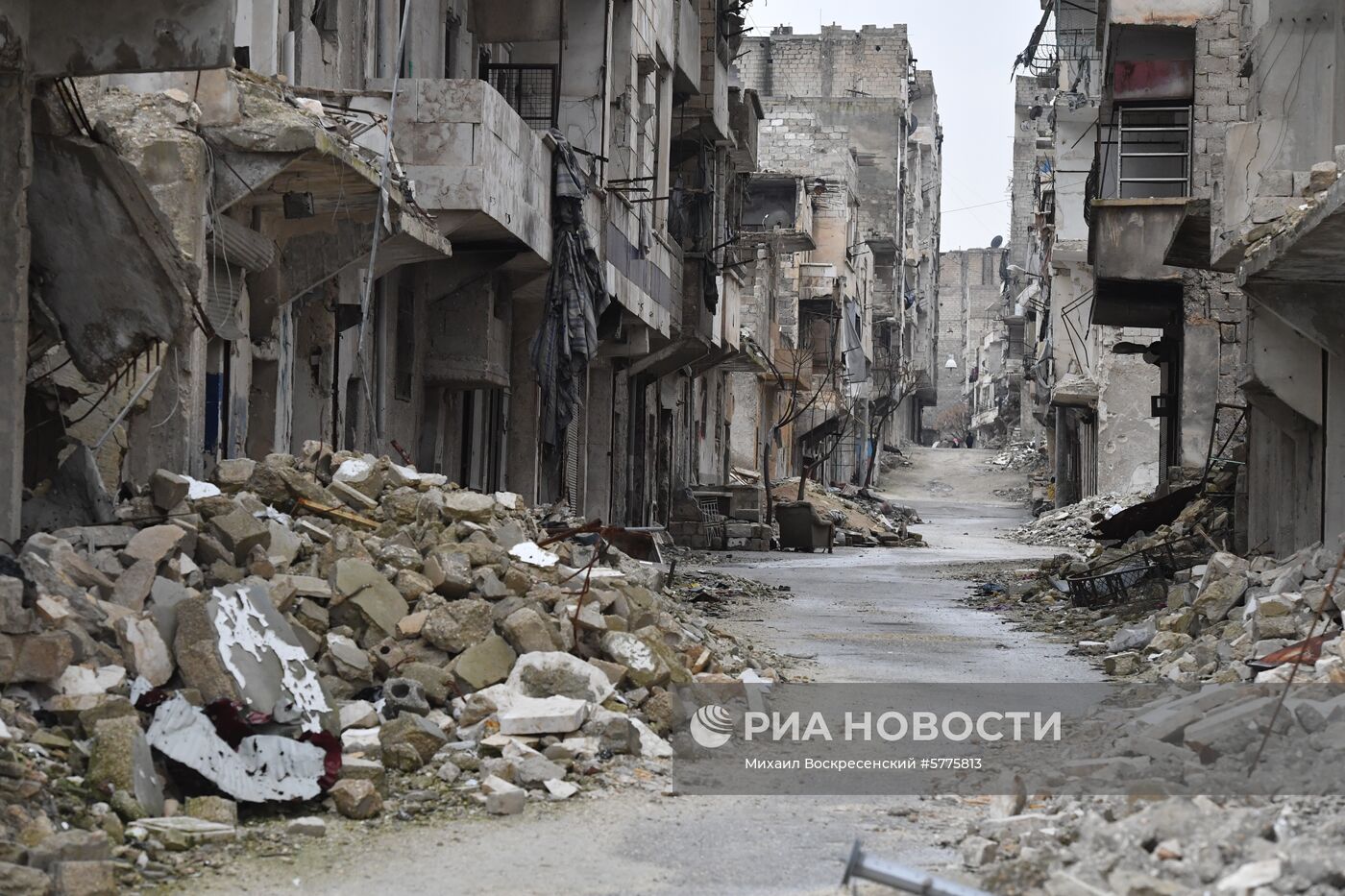 Жизнь в разрушенных районах сирийского Алеппо