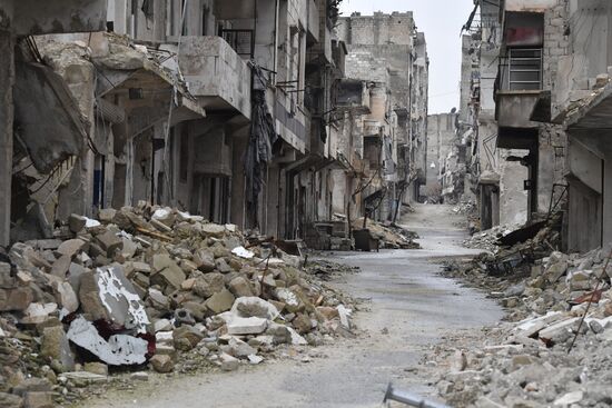 Жизнь в разрушенных районах сирийского Алеппо